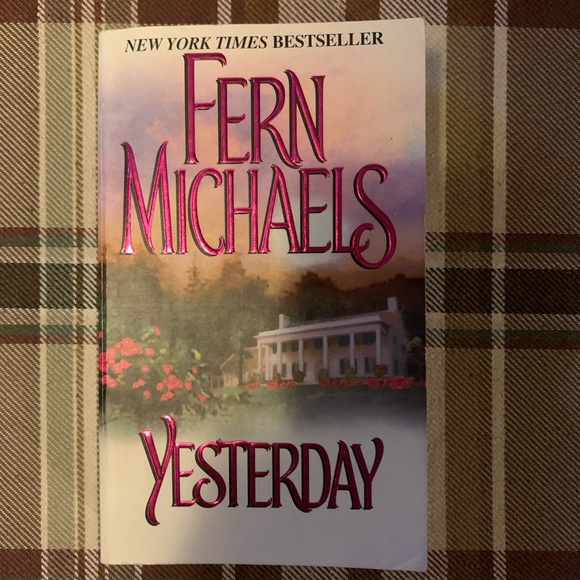 Fern Michaels 4 book bundle - Picture 6 of 13